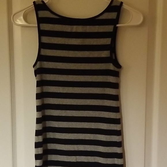 Gap Tank Top - Picture 2 of 3